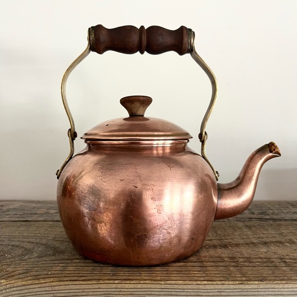 Copper Teapot with Wooden Handle - Picture 1 of 6